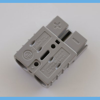Anderson plug